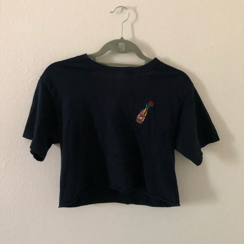 Smal Cropped Tee w/ Embroidery